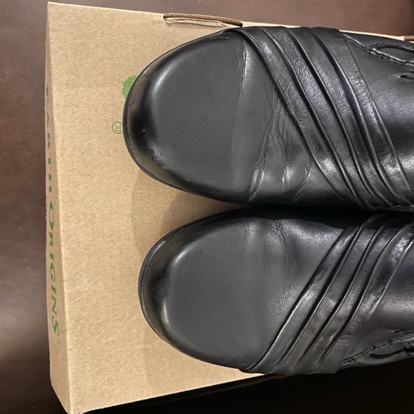 Earth Origins Rhoda Leather Shooties, Black, Sz 8.5 with box. - Picture 9 of 10